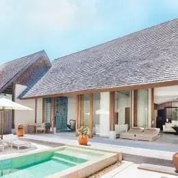 image-https://maldivus.ru/media/villas/2649/image/260x260/three-bedroom-beach-suite-with-pool-villa-62885.webp
