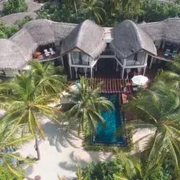 image-https://maldivus.ru/media/villas/2665/image/260x260/presidential-villa-villa-942.webp