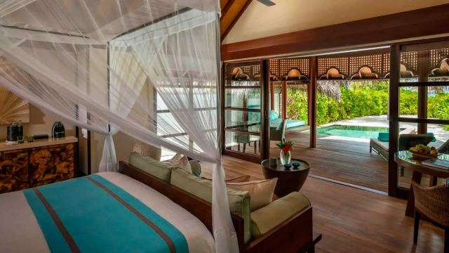image-https://maldivus.ru/media/villas/2780/image/260x260/sunrise-beach-bungalow-with-pool-villa-87499.webp