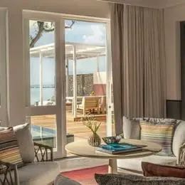 image-https://maldivus.ru/media/villas/2796/image/260x260/premier-oceanfront-bungalow-with-pool-villa-68306.webp