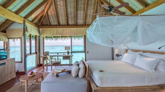 image-https://maldivus.ru/media/villas/2844/image/260x260/villa-suite-villa-24271.webp
