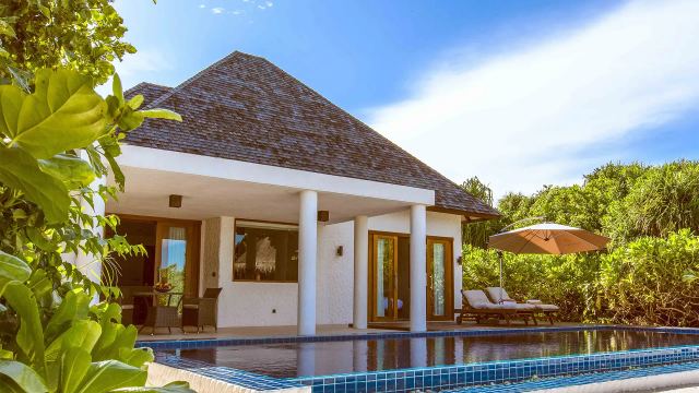 image-https://maldivus.ru/media/villas/2870/image/260x260/deluxe-beach-residence-with-lap-pool-villa-9969.webp