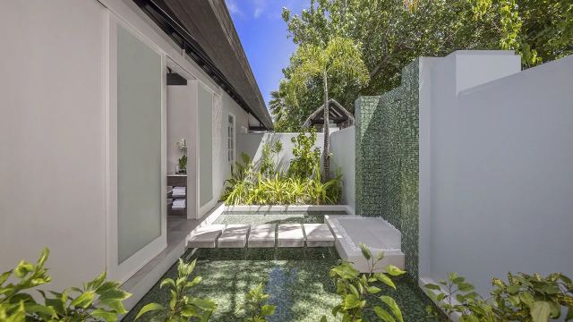 image-https://maldivus.ru/media/villas/3127/image/260x260/ocean-house-with-pool-and-private-beach-cabana-villa-52428.webp