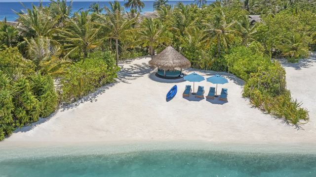 image-https://maldivus.ru/media/villas/3129/image/260x260/two-bedroom-beach-pool-residence-villa-12308.webp
